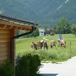 Almdorf Im Winkl - Blockhuettendorf In Horská chata *
