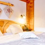 Domek alpejski Almdorf Im Winkl - Blockhuettendorf In