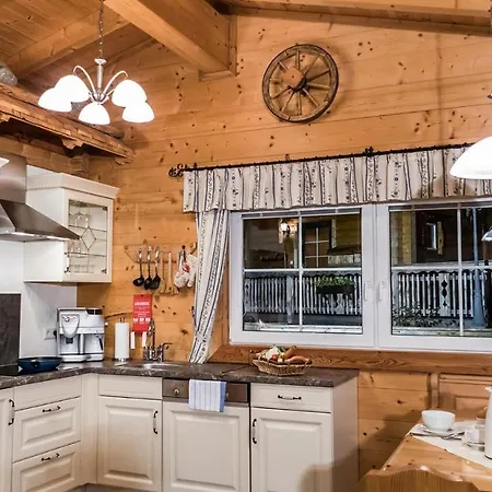 Almdorf Im Winkl - Blockhuettendorf In Groebming شاليه