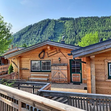 Almdorf Im Winkl - Blockhuettendorf In シャレー *