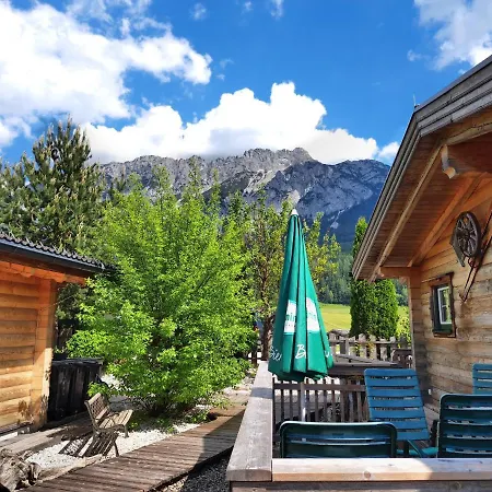 Almdorf Im Winkl - Blockhuettendorf In シャレー *