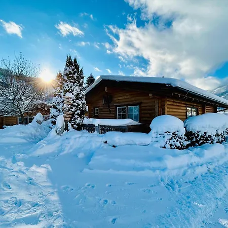 Almdorf Im Winkl - Blockhuettendorf In Groebming شاليه غوربمينغ
