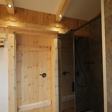 Chalet Almdorf Im Winkl - Blockhuettendorf In Groebming