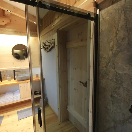 Almdorf Im Winkl - Blockhuettendorf In Groebming شاليه *