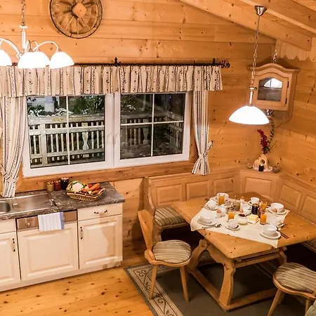 Almdorf Im Winkl - Blockhuettendorf In *