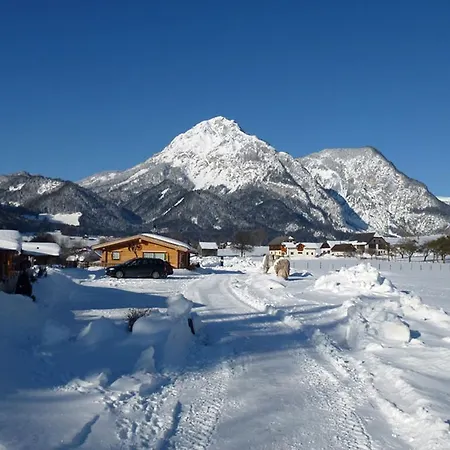Almdorf Im Winkl - Blockhuettendorf In Groebming *