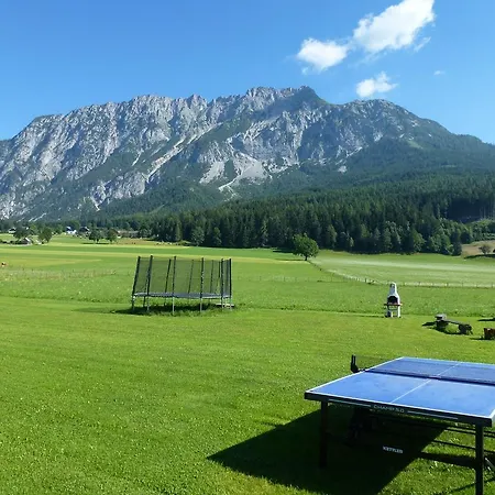 Almdorf Im Winkl - Blockhuettendorf In シャレー グレーブミング