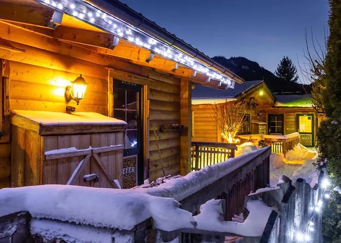 Almdorf Im Winkl - Blockhuettendorf In Groebming *