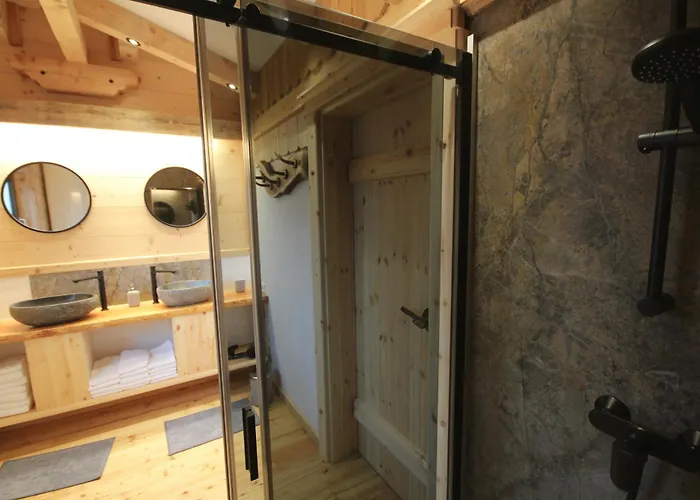 Almdorf Im Winkl - Blockhuettendorf In Groebming Chalet *