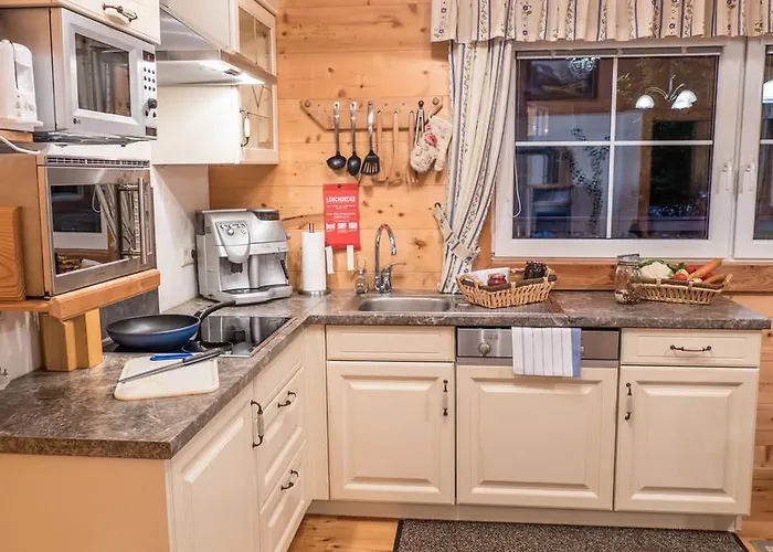 Almdorf Im Winkl - Blockhuettendorf In Groebming Grobming