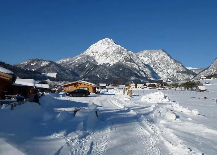 Almdorf Im Winkl - Blockhuettendorf In Groebming *