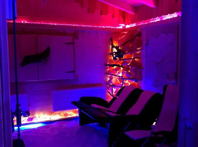 Almdorf Im Winkl - Blockhuettendorf In Groebming * Grobming